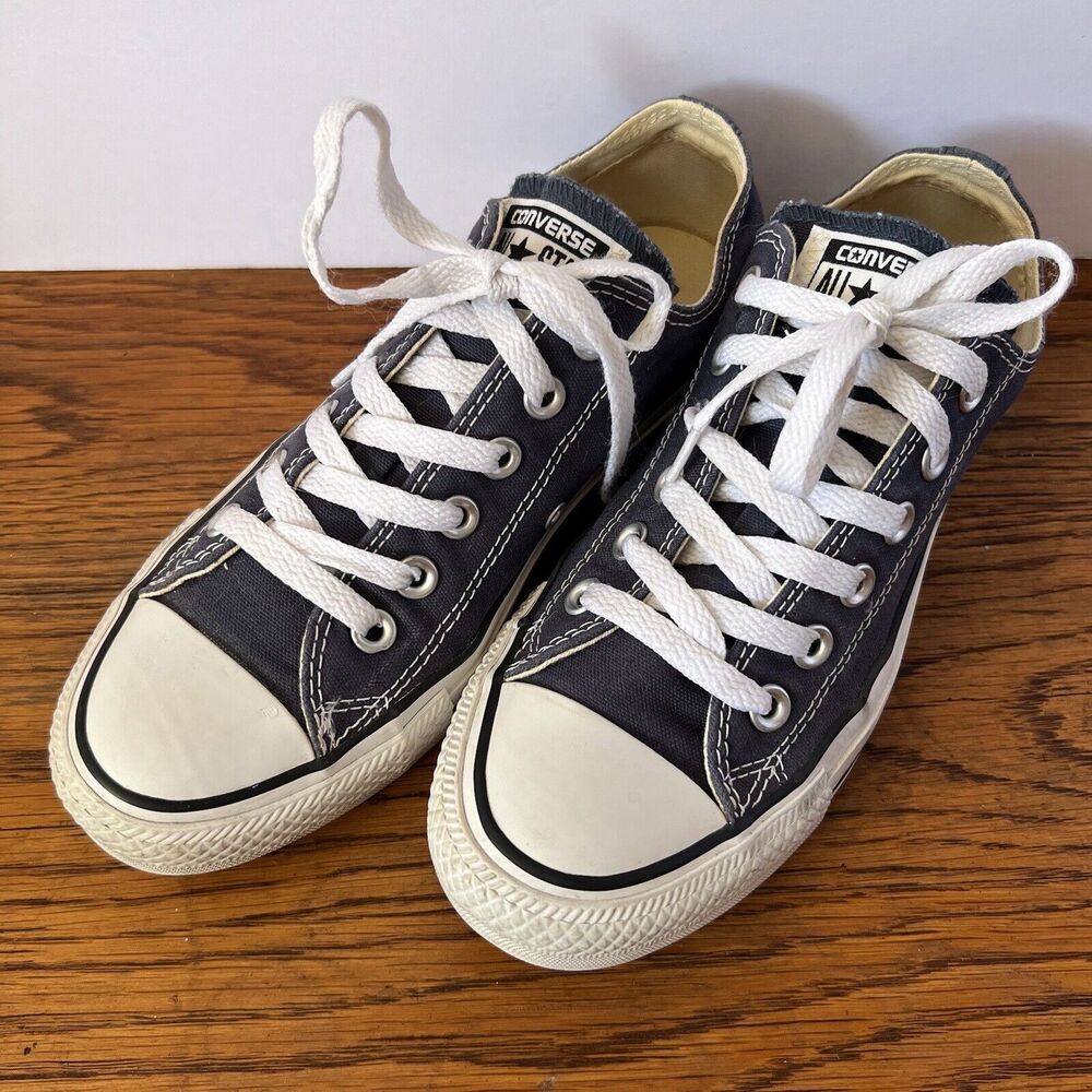 CONVERSE Chuck Taylor All-Star Low Top Sneaker Navy & White Men 5 Women 7 - Picture 2 of 8
